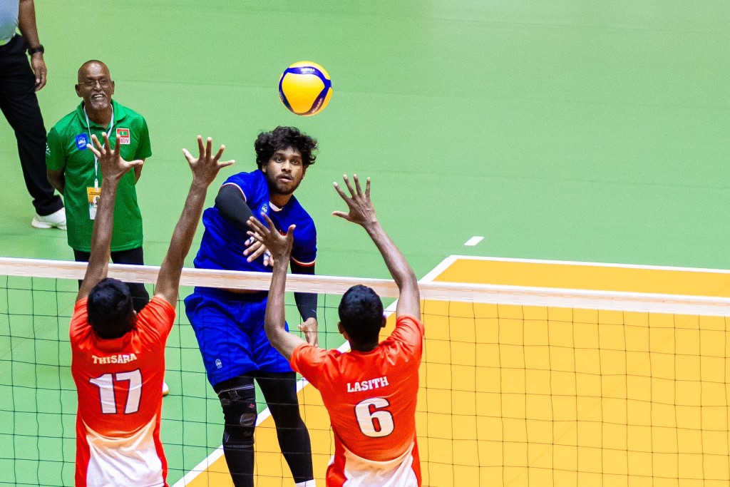 Raajje ge zuvaan volley team in fahu match thaku gai Lanka aai Kyrgyzstan athun ves balivejje