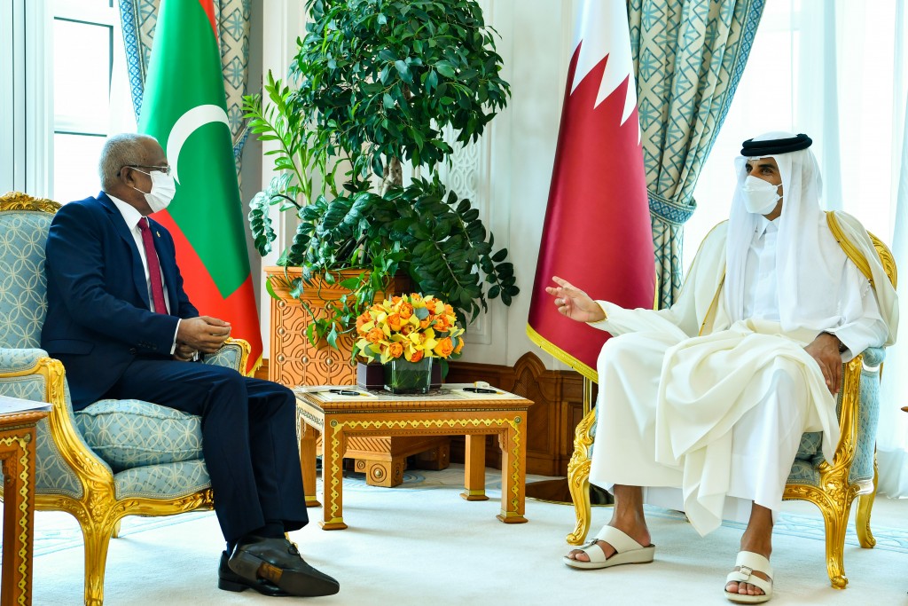 President arrives in Qatar, holds official talks with Qatari Amir