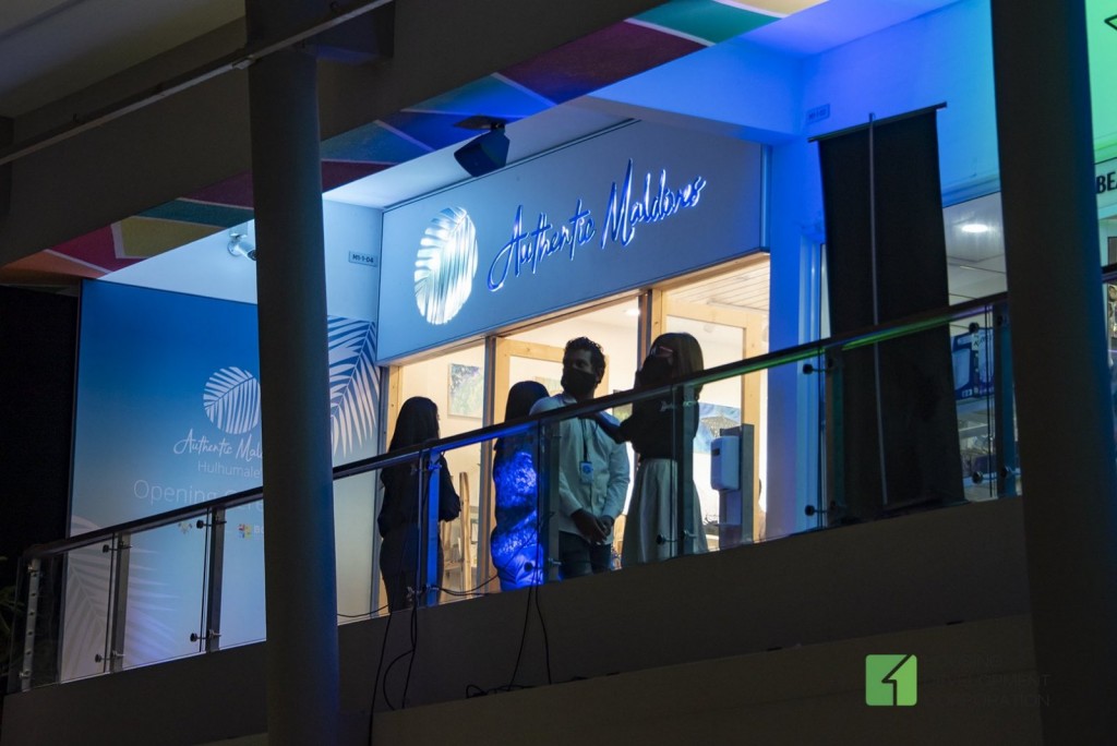 Dhivehi ufehdhunthakah haahsa Authentic Maldives ge dhevana outlet central mall gai hulhuvaifi