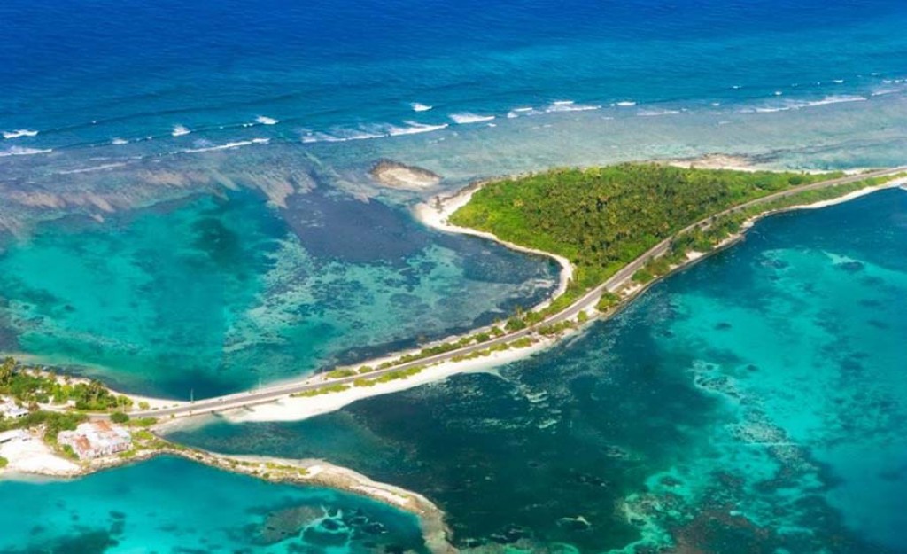 Google project ah Hithadhoo in 15,000 aka feet ge bimeh hama jahsaifi 