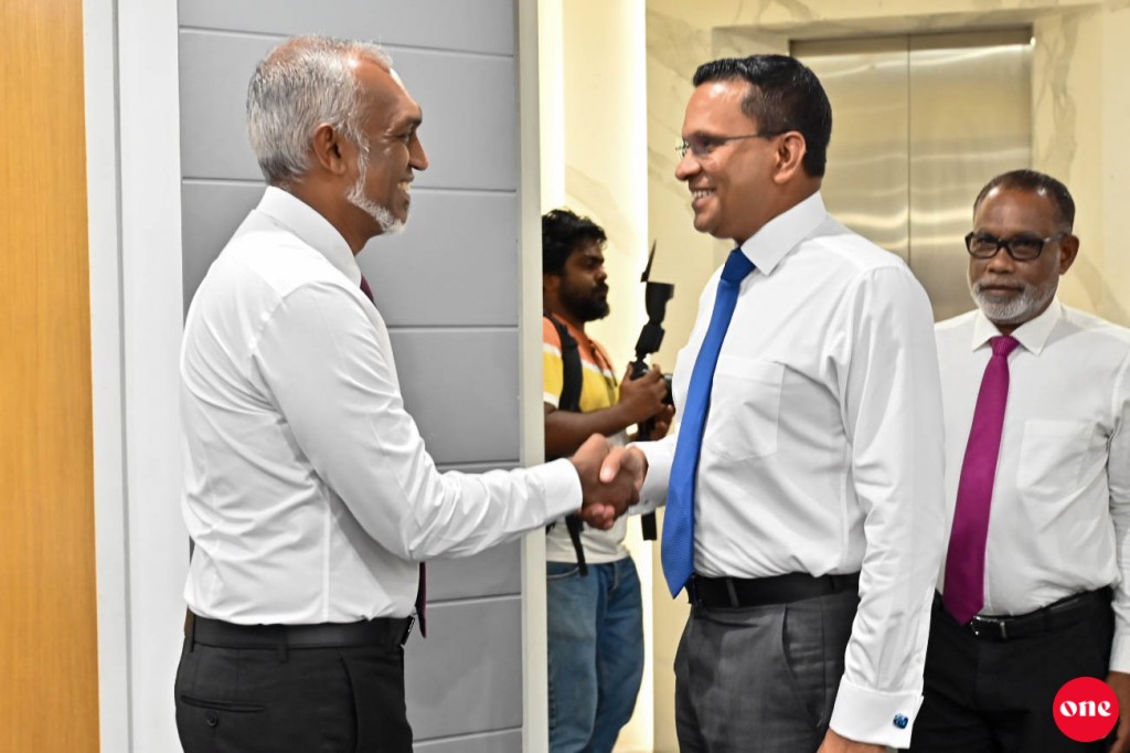 Policy akee PPM, PNC gulhigen gulhifaivaa party thakaa eku Majilis majority hoadhun: Muizzu