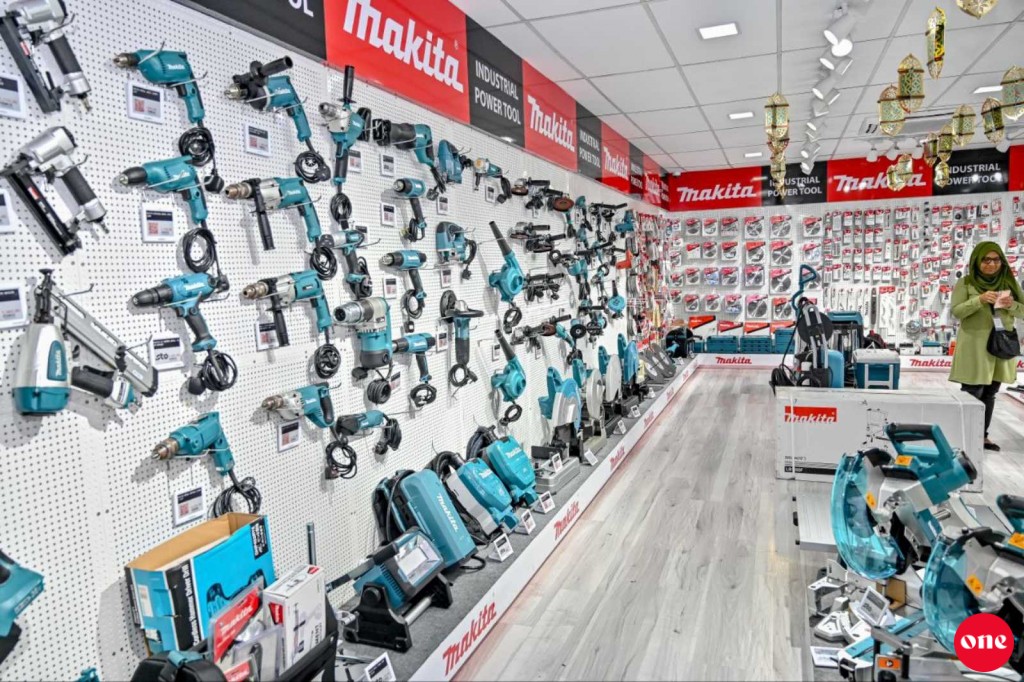Makita brand ge fake ufehdhunthakeh vihkaathee samaaluvaan edhijje