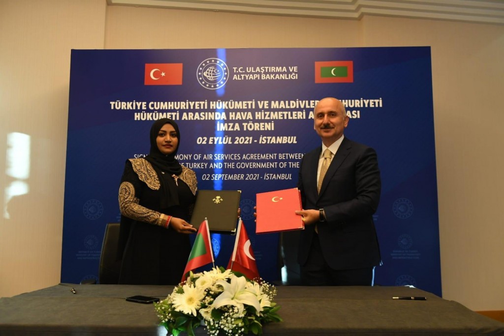 Raajjeyge vaige dhathuru fathuruge dhaairaa  tharahgee kuran Turkey in ehee vanee