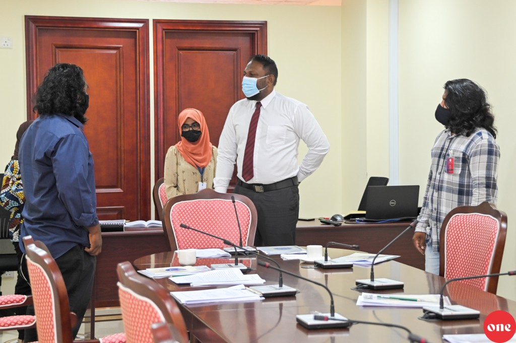#OnePhoto: Majlis ge petition committee ge bahdhaluvun