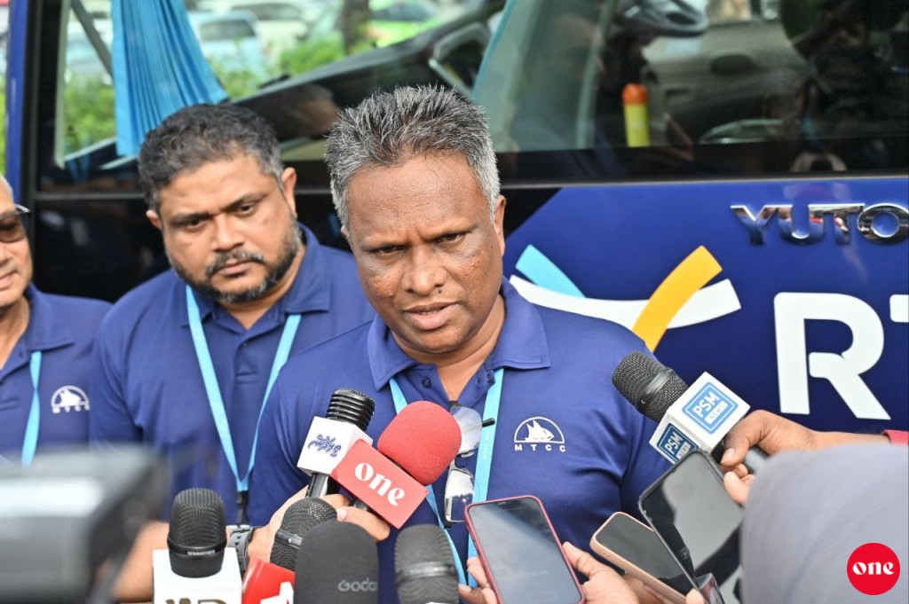 Bus dhathuruthakah undhagoo nuvaa gothah magumatheege harakaaiythah kuriah gendhan Azim ilthimaas kuravvaifi