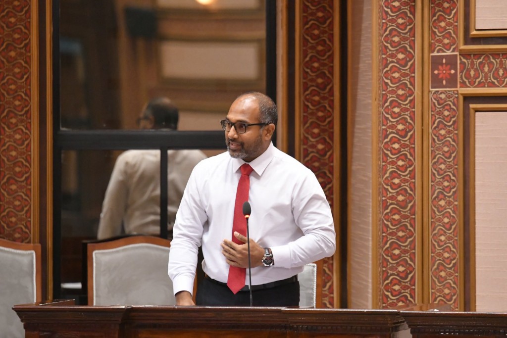 Abdulla Rasheed ge maraa gulhigen fuluhunge massalathakeh adhi faahagaeh nuvey: Minister