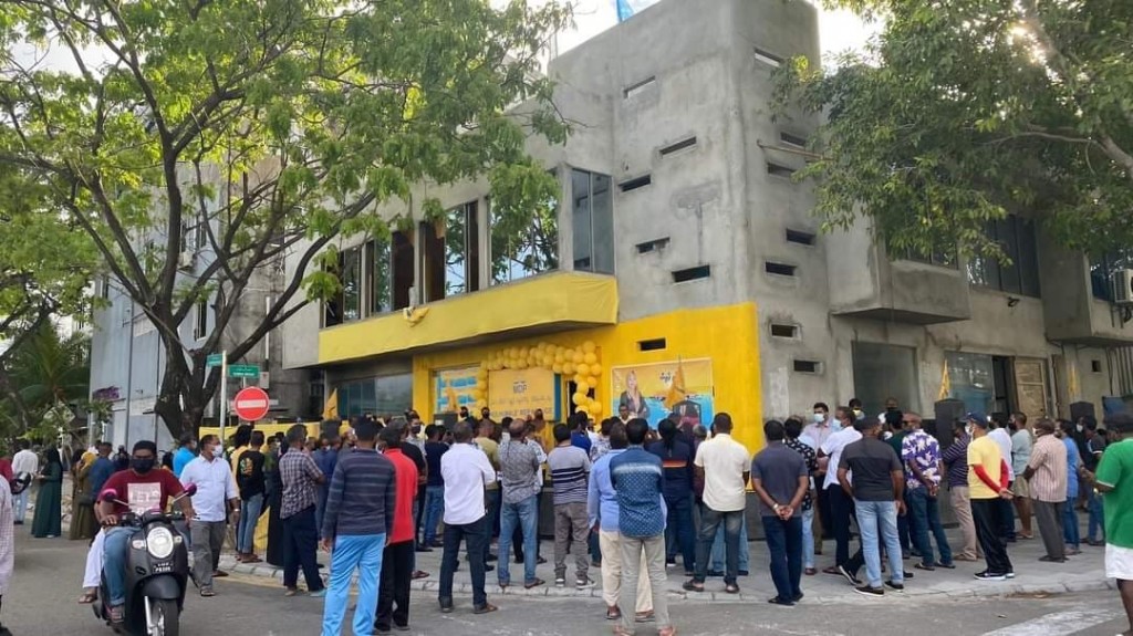 30 meehunah vure gina nuvaa gothah haflaa thakaai ehvunthah kuriah gendhiumuge huhdha dheefi
