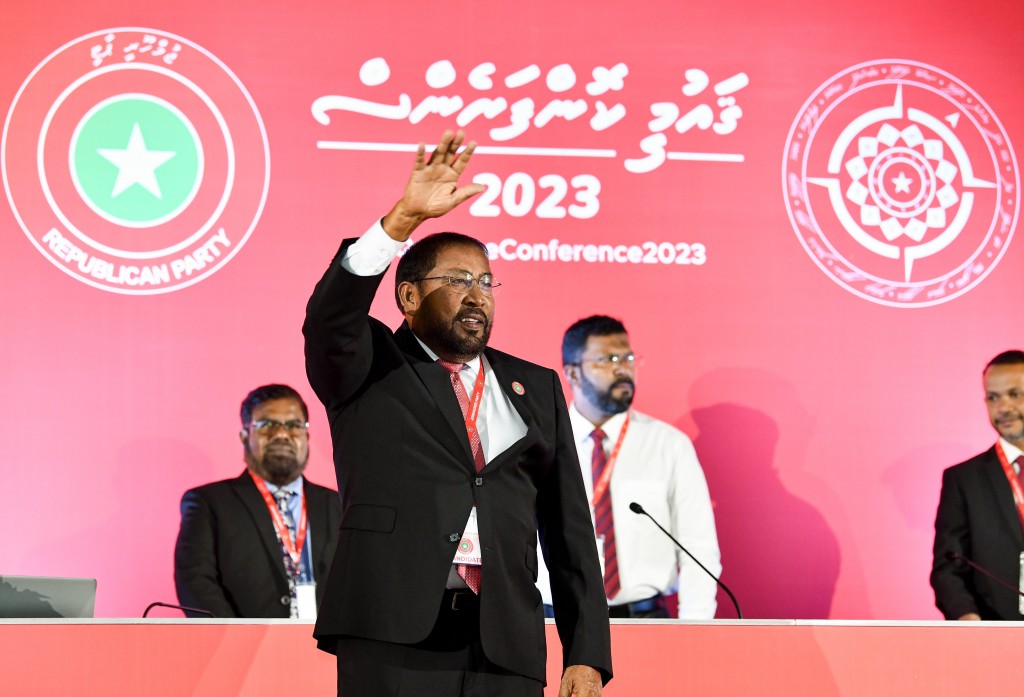 JP isve ove Qasim anna riyaasee inthihaabu gai vaadha kuran ninmaifi