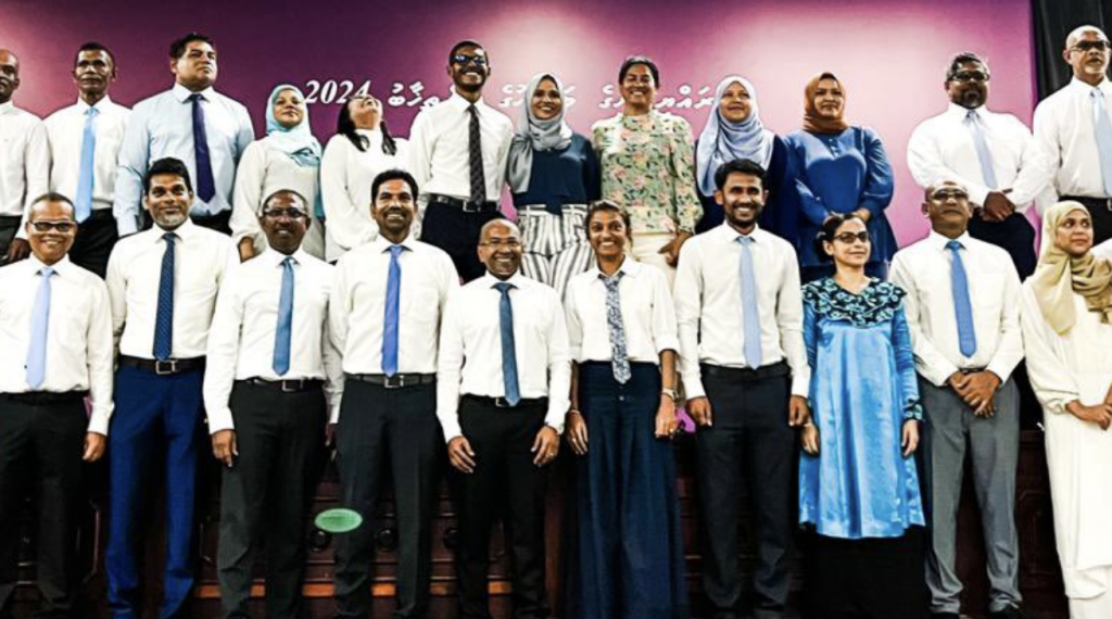 Democrats ge faraathun majilis inthihaabugai vaadha kuranee 40 candidate aku