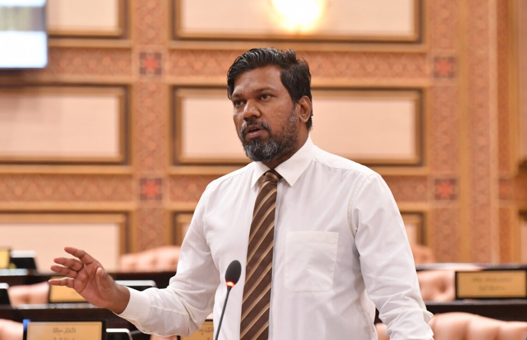 Maadhamaa nagaa ithubaaru neikamuge vote inn sarukaaru othee varugadhakohkan engeyne: Raaee