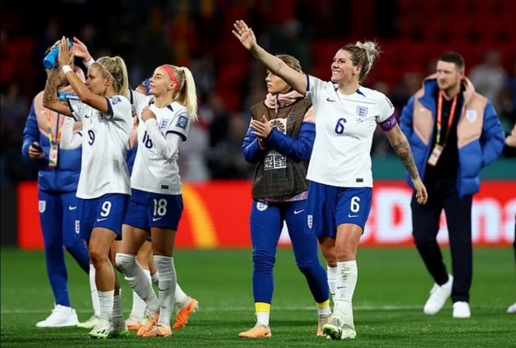 Sihhee sababuthakahtakai FIFA ge khaassa huhddhaeh England ge World Cup team ah