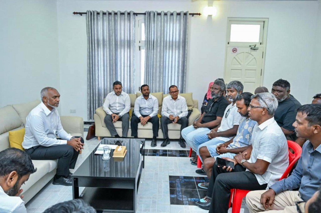 Rasdhoo ge guesthouse hingaa faraaiythakaa Raees bahdhalu kuravvaifi