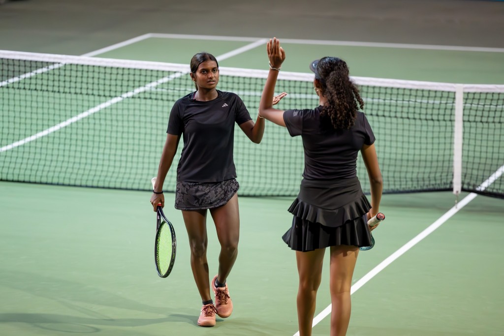 Doubles champion kan Aaraa aai Nayara ah, Single champion akee Aaraa
