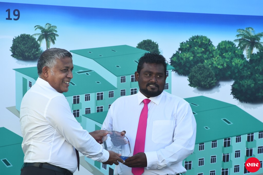 Naifarugai sarukaarun imaaraaiykuri 100 housing unit council aa havaalukohffi