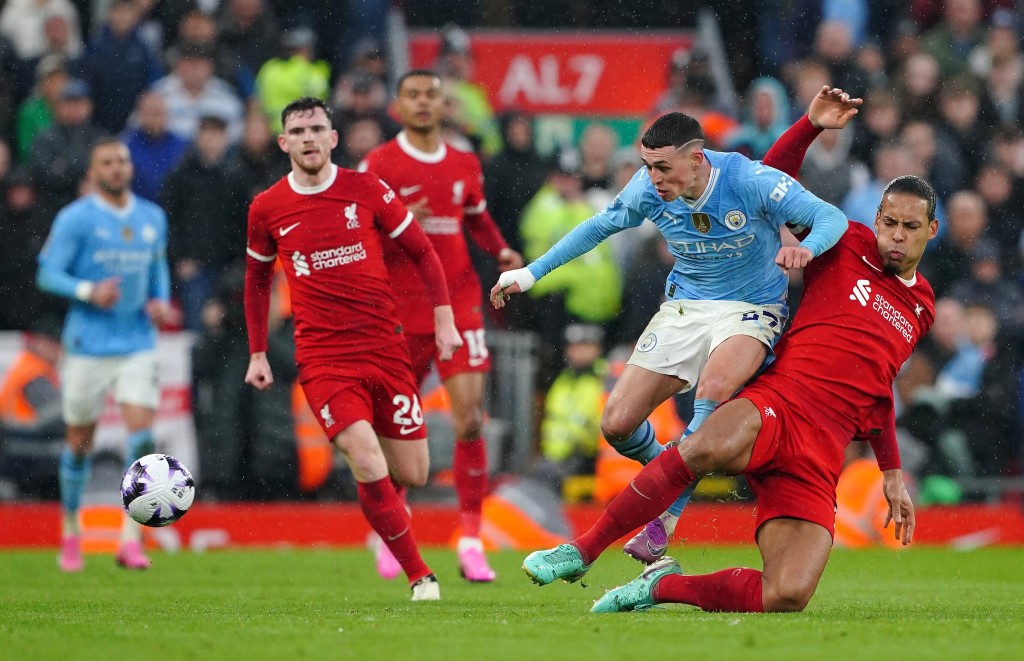 Liverpool aai City evvaru, thasheege race gai Arsenal ah faidhaa