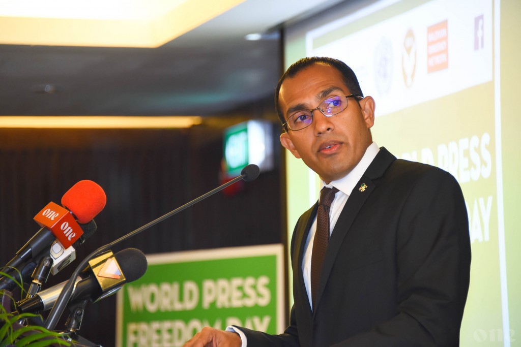 Ithubaaru neiy kamuge massala vehdhumun Maleeh ge suvaaleh: Gaanoonahvure matheegai bayaku ulheneethoa?