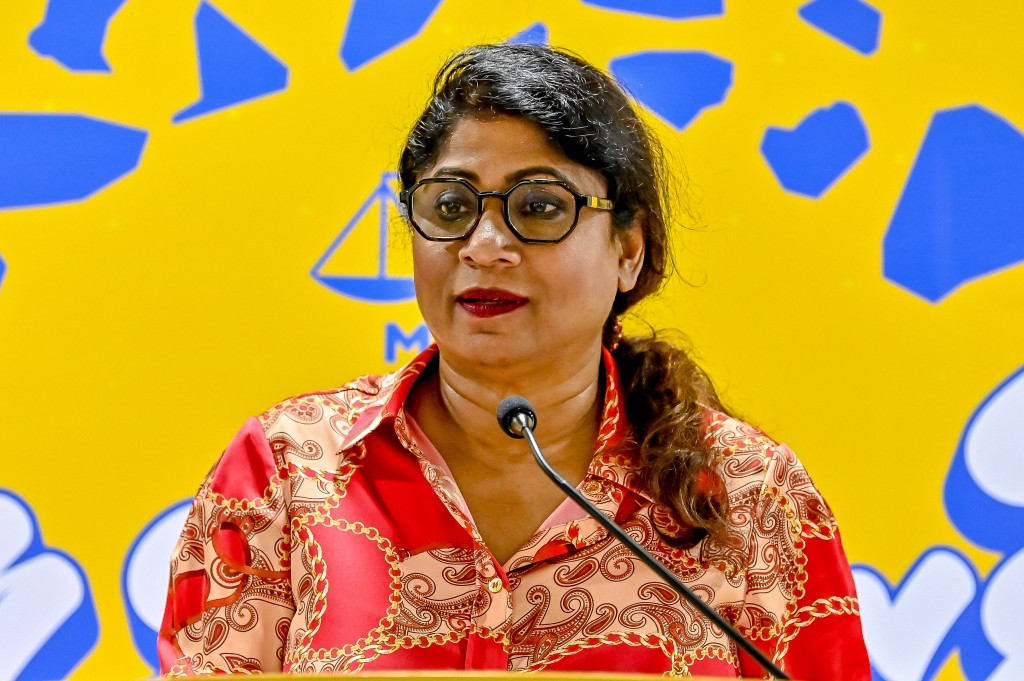 Dr. Muizzuge Manifesto eh nei, vaudhuvanee raees Solih ninmevi kanka alun fashan: Mariya