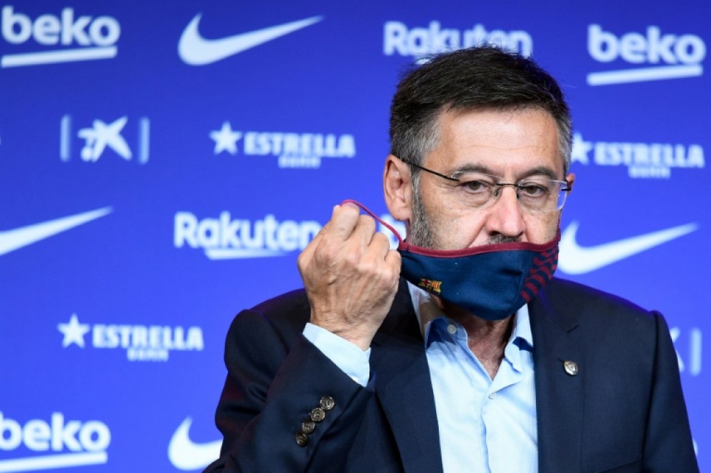 ''Unmeedhakee Messi ge contract aakoh, Barca gai career ninmailun''