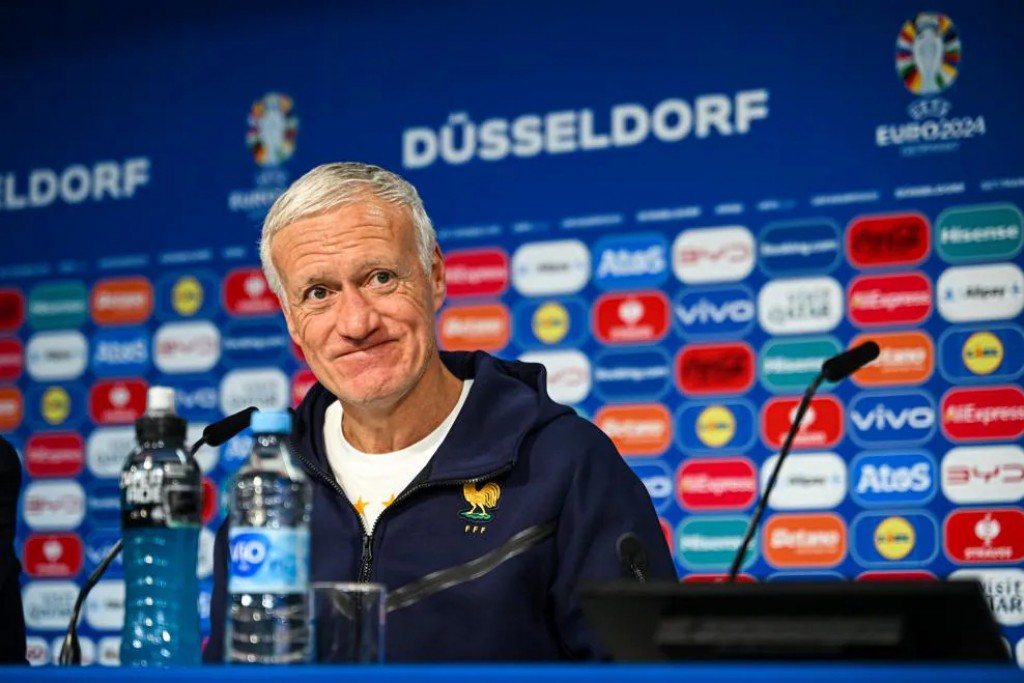 Austria varah haluvi, pressing varah avas: Deschamps