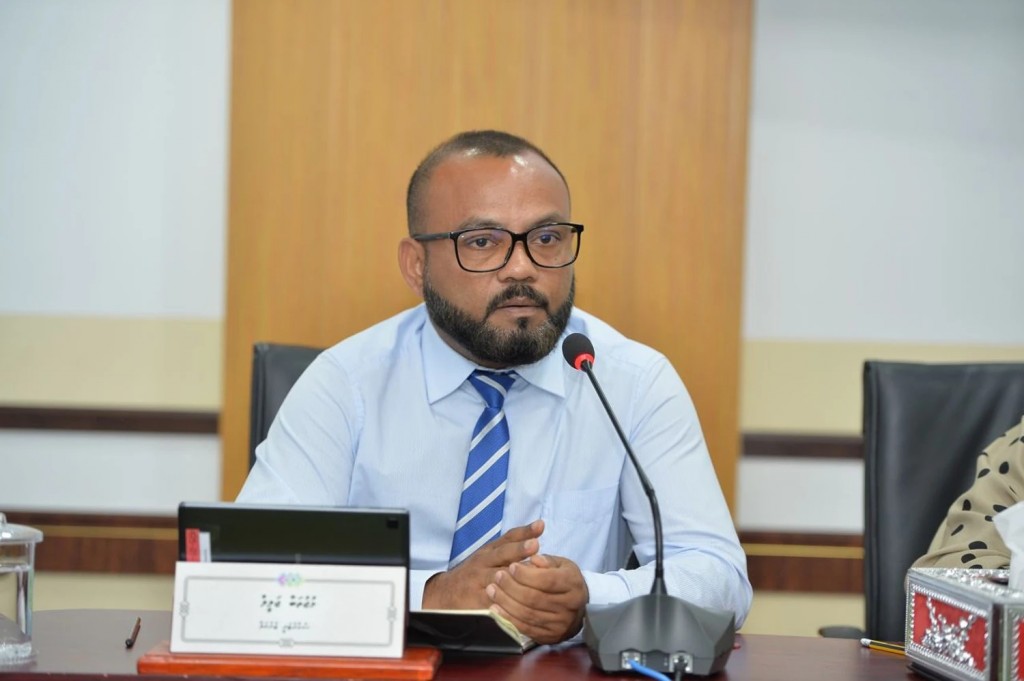 Male City council ge SG adhi NSPA ge kureege CEO Mujuthabaa ah dhauvaakuran fonuvaifi
