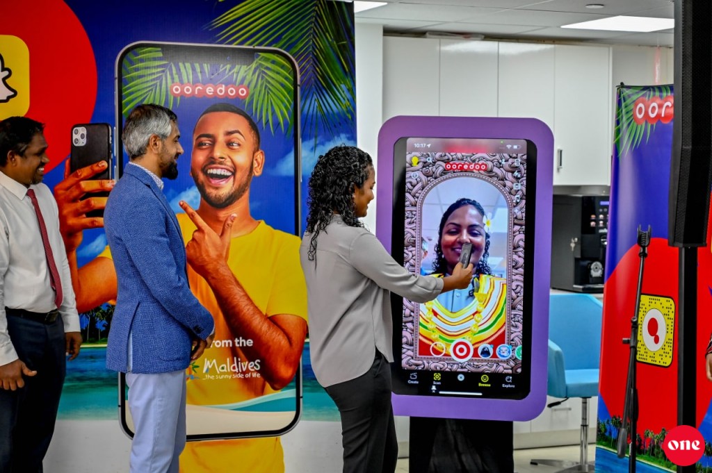 Ooredoo Maldives partners with Snapchat to introduce Maldivian cultural filters