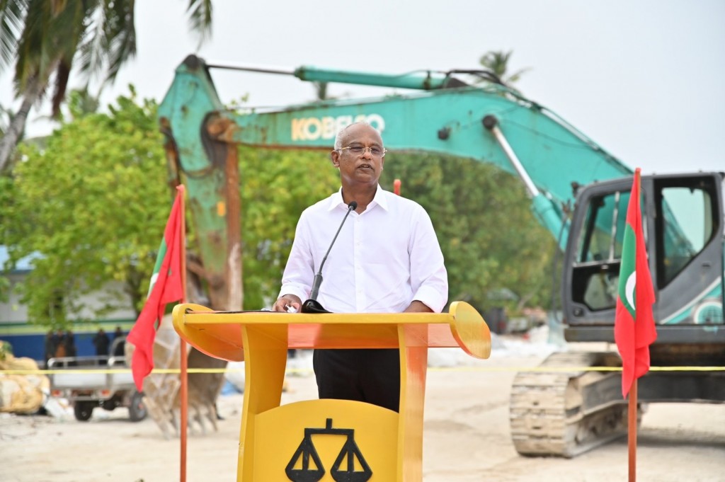 Komme dhuvahaku ribbon kandan jehey varah mashroou thah nimifai ebahuri: Raees