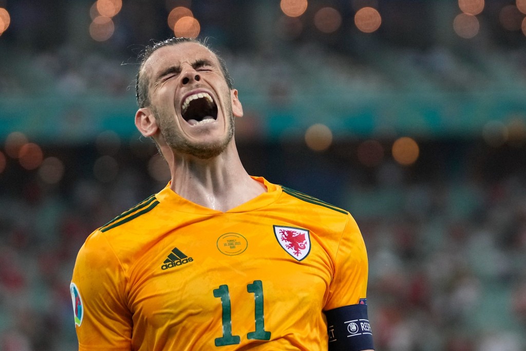 Wales in Turkey balikoffi, penalty naakaamiyaabu kolli namaves ''Hero'' akee Bale