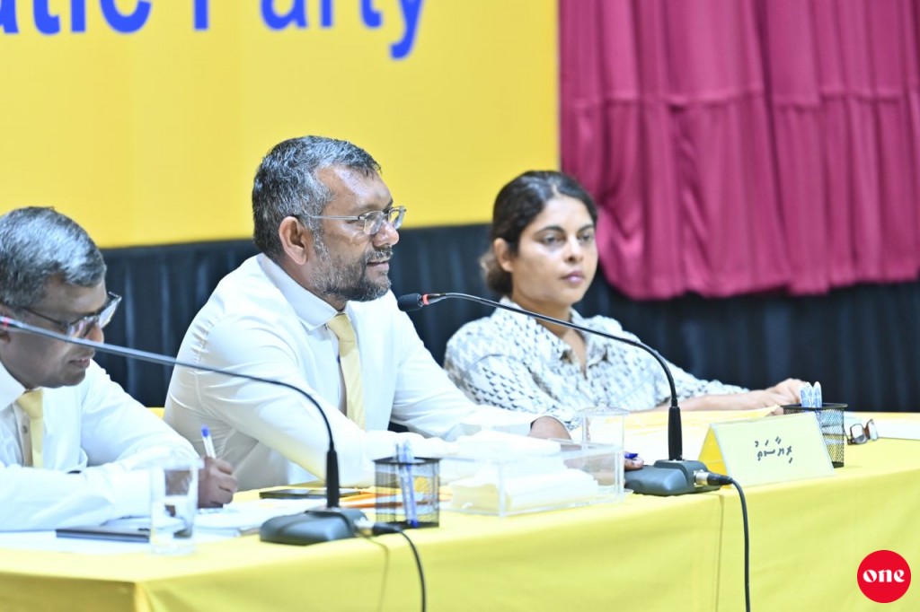 Maaraamaareethah ithuruvaa iru ves police commissioner aku ayyan nukuraathee MDP kanbodu vejje