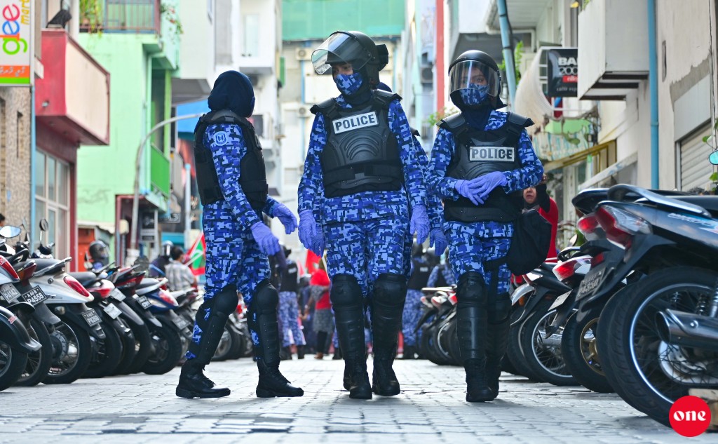 Gang thah harakaaitherivaa sarahadhu thakugai fuluhun duty kuran fashaifi