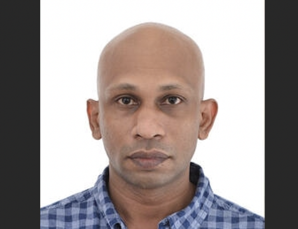 Maaiy Allah aaai keerethi Rasoolaa ah furahsaarakuri Rusthum bandhugai huri dhuvasthah kendumun minivan vejje