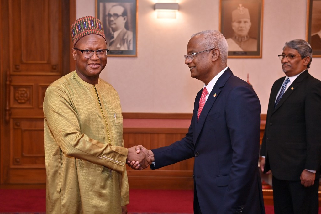 Gambia ge diplomate in thamreenu kuran Raajjey ge ehee ah edhijje