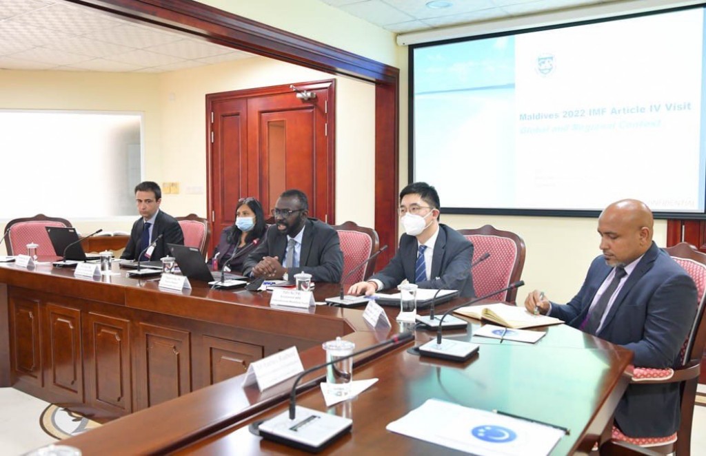 Dhivehi sarukaarun gennamundhaa maalee islaahuthakah thaaeedh koh, IMF in maruhabaa kiyaifi