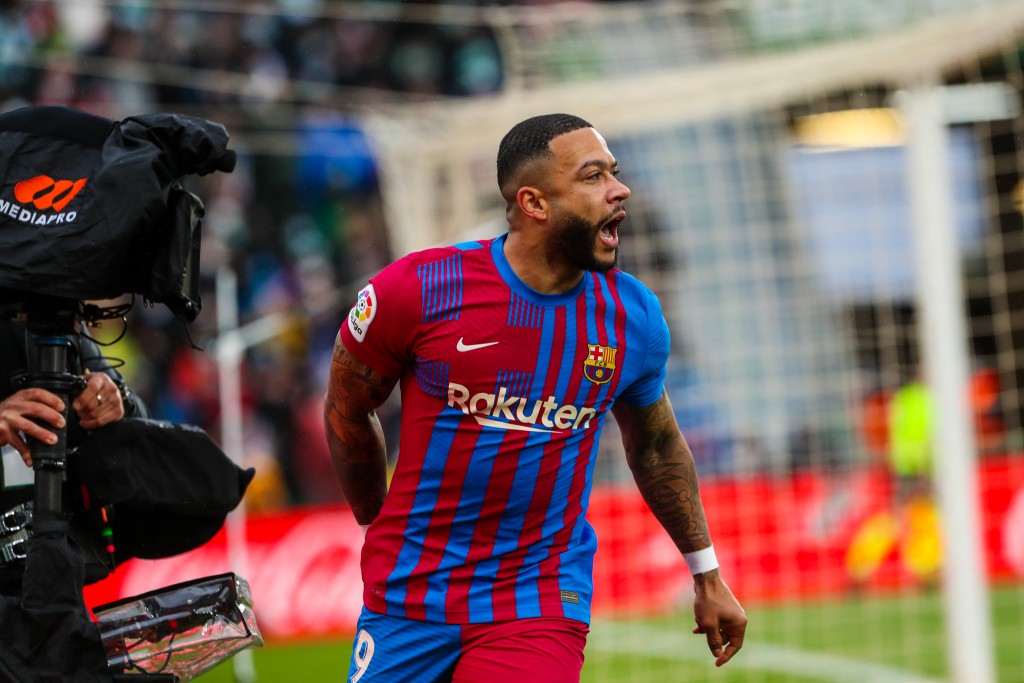 Barca ah natheejaa anburaala dhinee bench in eri Torres aai Depay