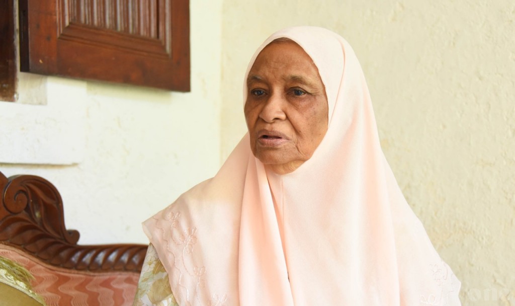 Dhaulathah bai garunu hidhumaiy kurehvi Habeebaa avahaara vejje