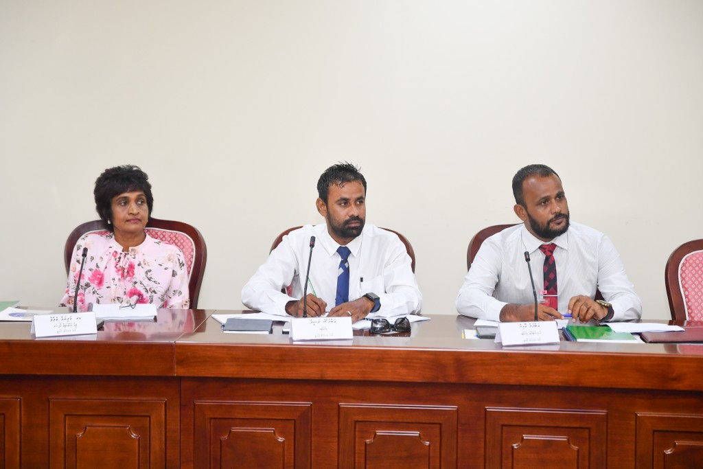 Council bayaan baathilu kuran neyngeynekamah dhevvi lafaa goaheh noon, namaves goiy ninmaanee board inn: Zulfa