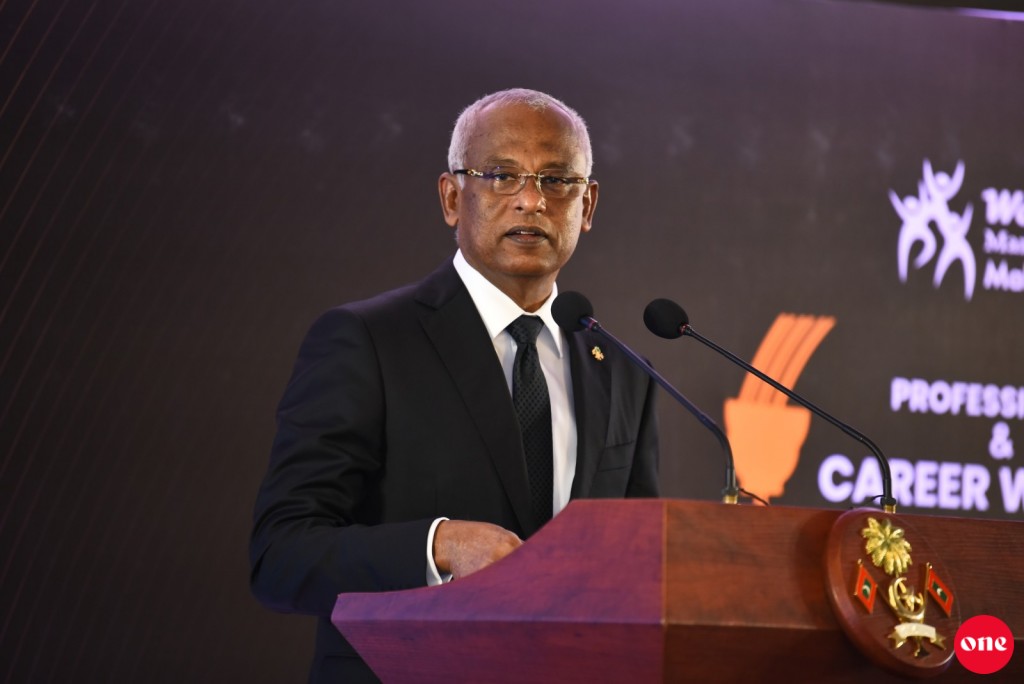 Kankan islaahu kuran nuvatha badhalu kuran anhenun hushahalhaa hushahelhun thah thafaathu vaane: Raees