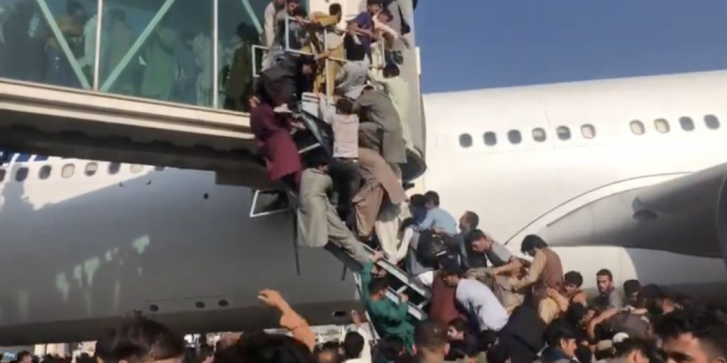 US resumes operations at Kabul airport after US forces kill two armed men