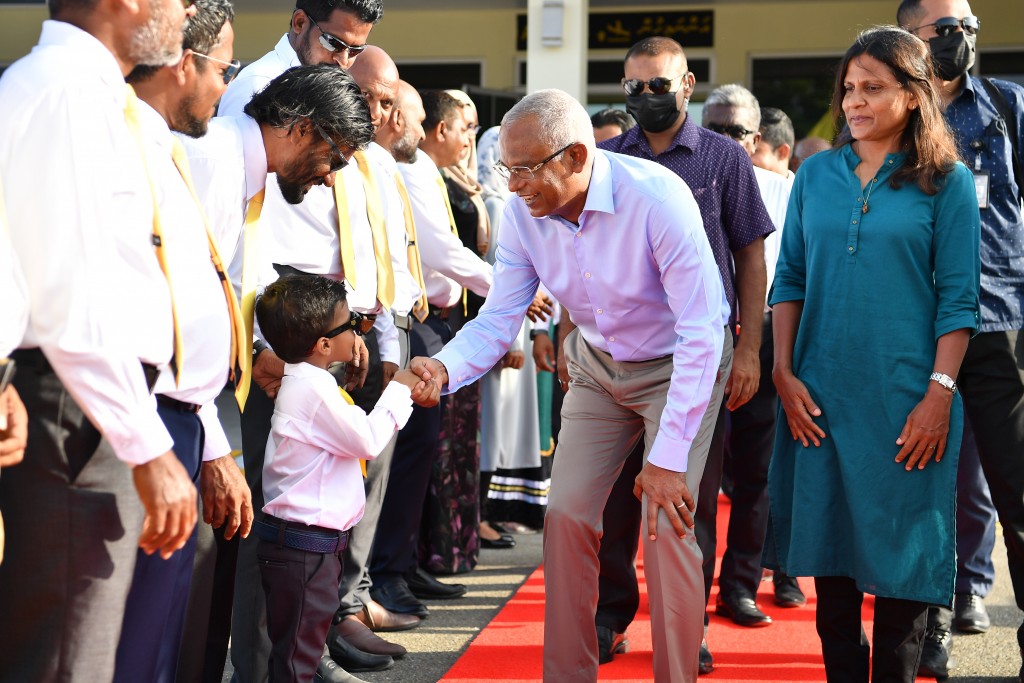 Midhiya 4 aharun Dhivehi dhaulathuge hingun heyo verikamuge misraabah badhalu kurevijje: Raees