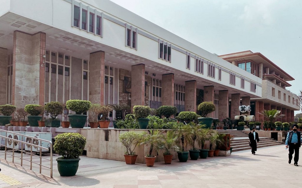 Lucky Exports in dhivehi sarukaaraa dhekolhah New Delhi High Court ah arbitration mahsalaeh hushahalhaifi