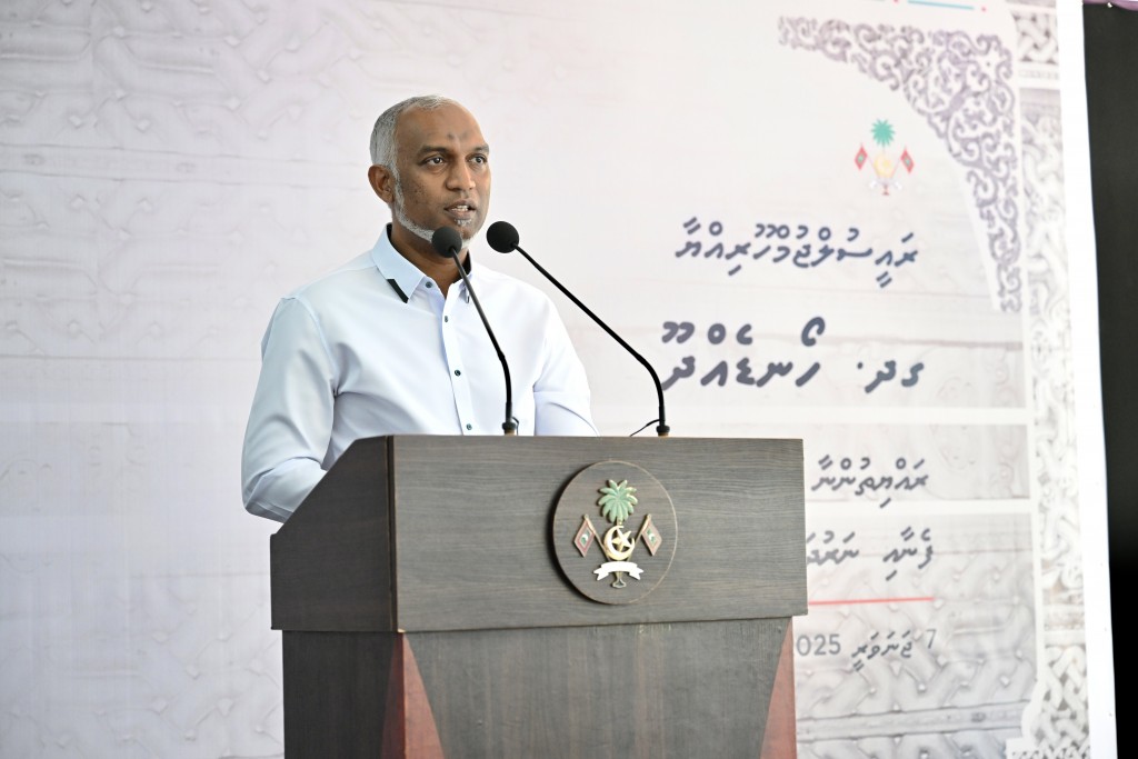 Vaudhuvi hurihaa rasheh gai housing unit hedhumah mimahu bid ah hulhuvaalaanan: Raees