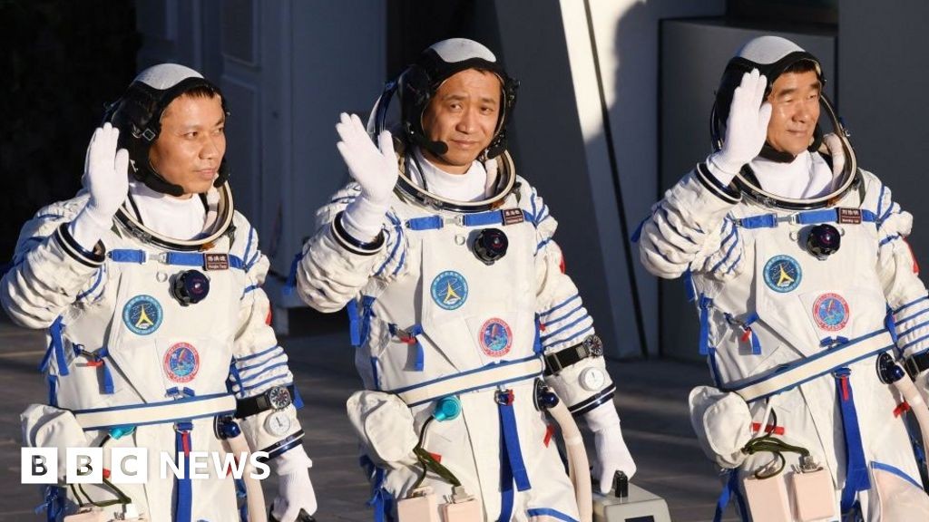 China in jahvvah furaa emme lha Astronaut dhathuru fashaifi