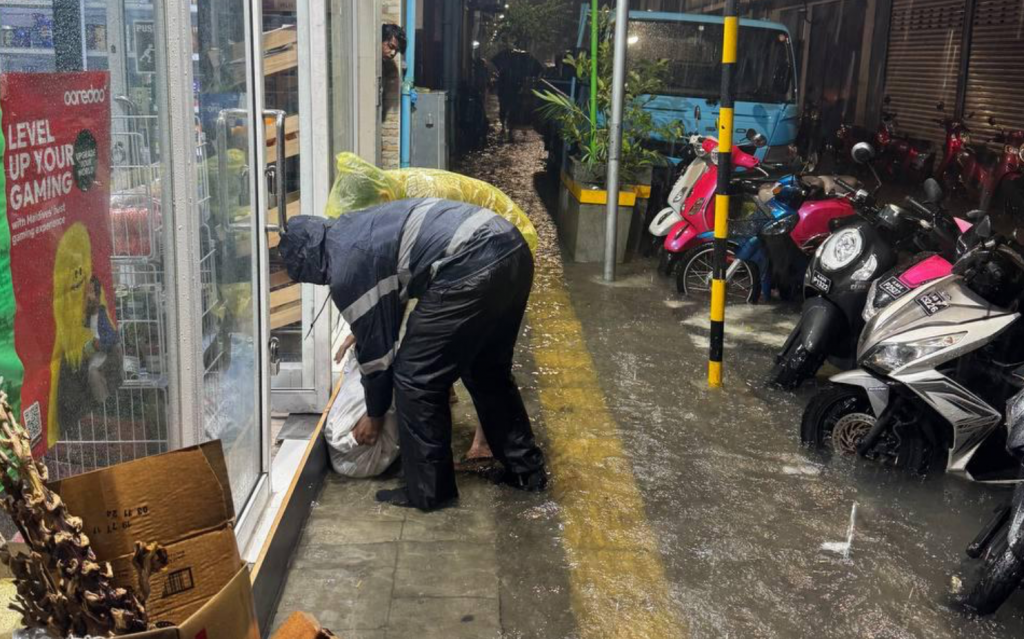 Male' ah boakoh vaarey vehi fenn boduvumun, veli basthaa jehumuge masahkaiy kuranee
