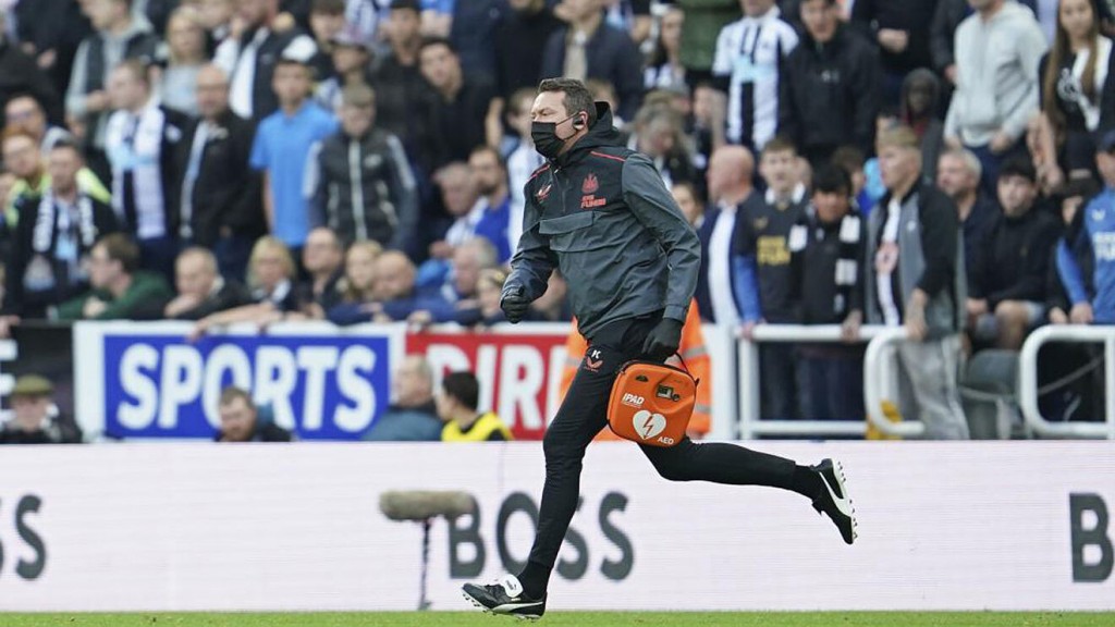 Aa veringe kurimathee Newcastle bali, match ge focus haalu dheravi supporter akah