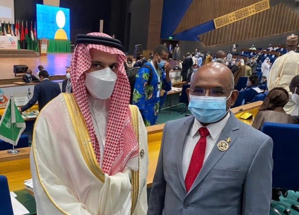 OIC summit ge havaasaagai baeh gaumuthakuge haarijee vazeerunnaa Minister Shahid bahdhalukurahvaifi