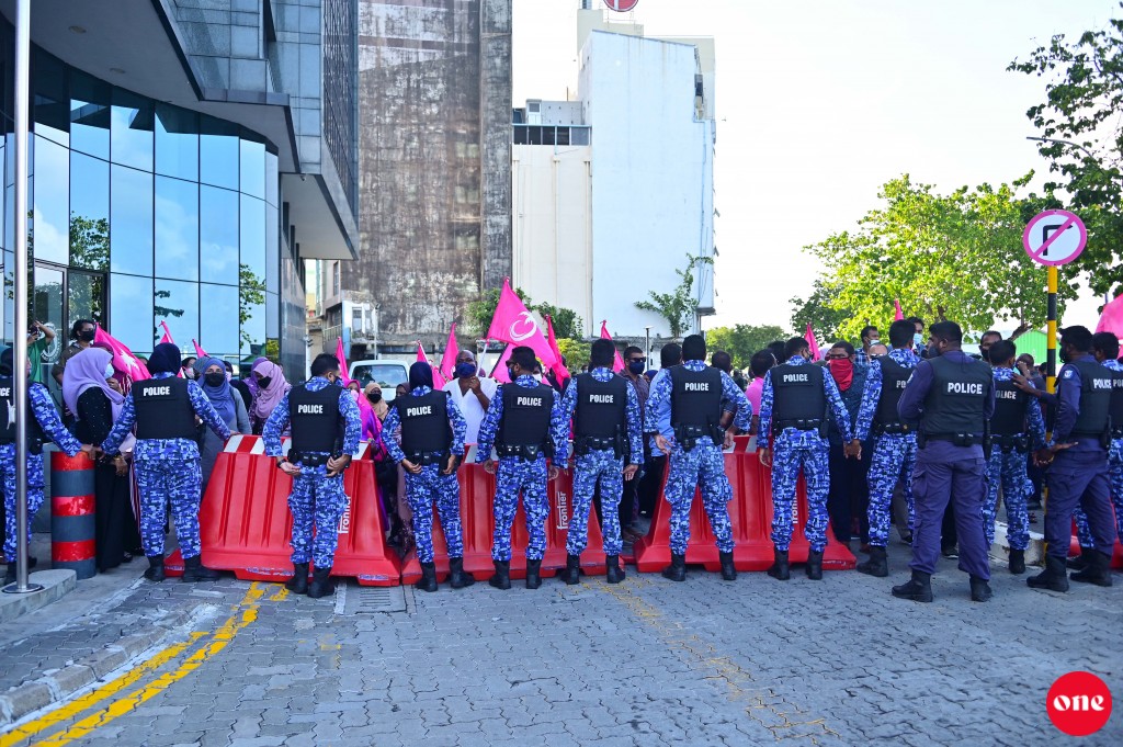 HPA ge usoolaa hilaafah evves harakaatheh hingan furusatheh nudheynan: Sarukaaru