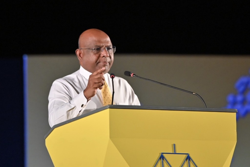 Shahid, Muizzah: Kudhi rahrashah naarai vote hoadhan noolhuvvaa!
