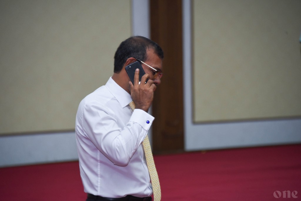 Asaasee gavaidhaa hilaafuve party ah ghadddhaaru vefaivaa kamah bune Nasheed huhttuvaidheyn edhihjje