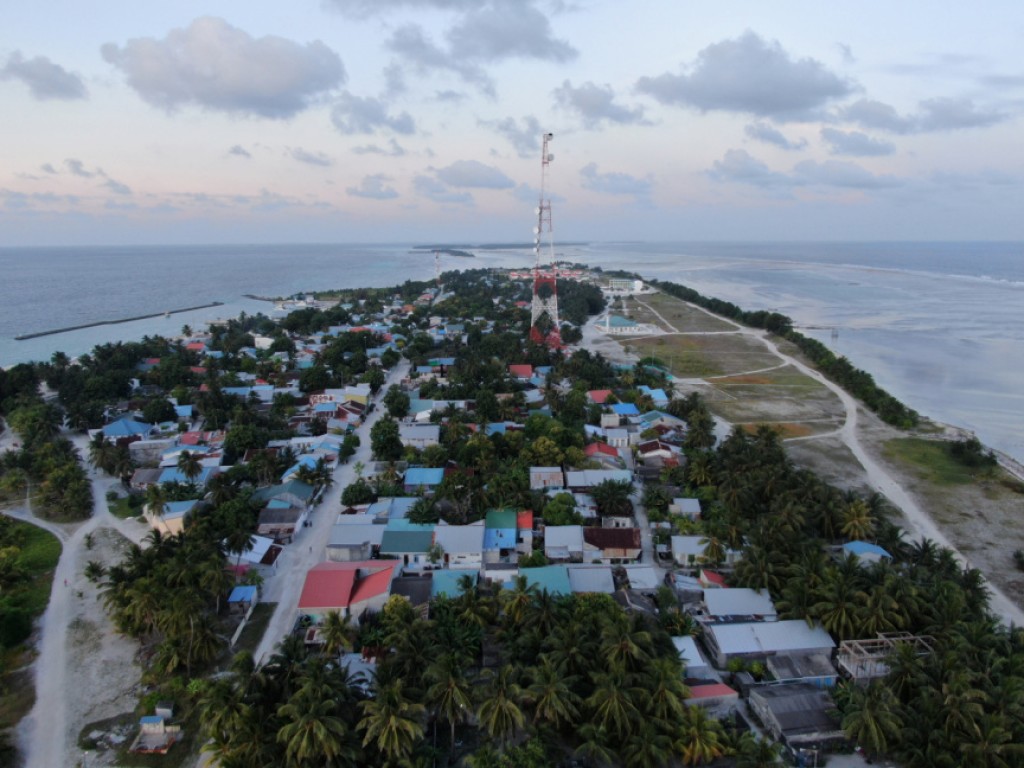 Gahdhoo gai anhenakah jinsee gonaa kuri massala: Hayyaru kuri meehaa ge bandhah 15 dhuvas