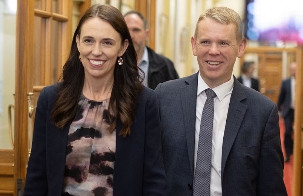 New Zealand inn fenigen e'dhiyaee democracy ge reethi misaalekeve.