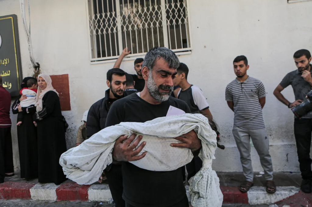 Palestine ge 2,215 meehun shaheedhu kollaifi, 724 kudakudhin himeney